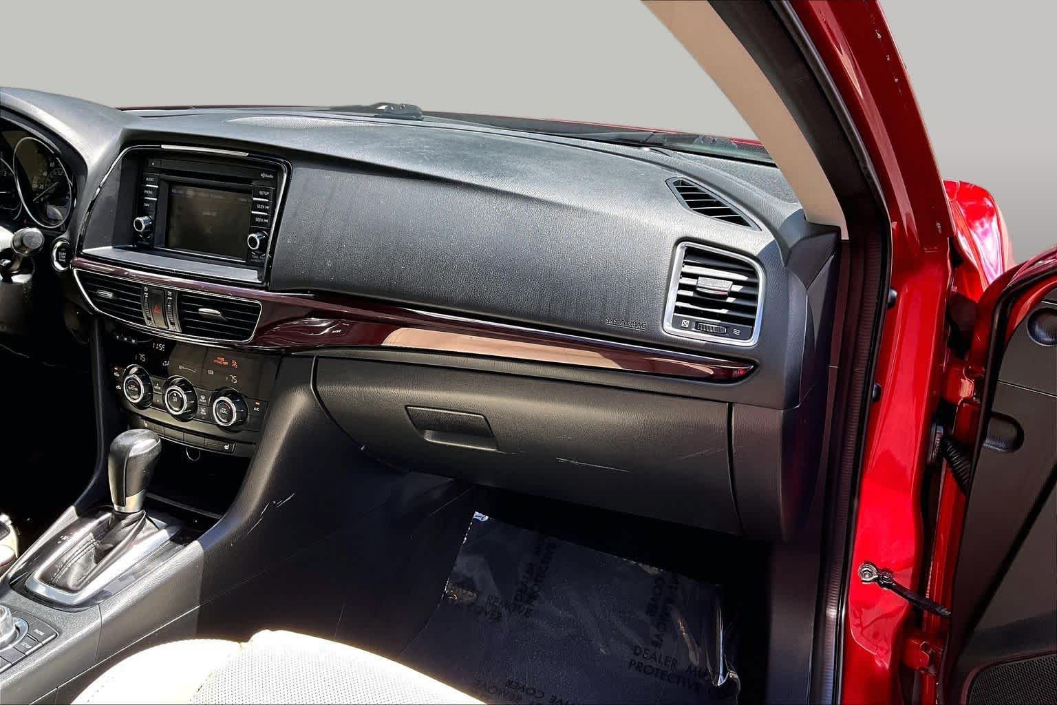 Used 2015 Soul Red Metallic Mazda i Grand Touring image 18