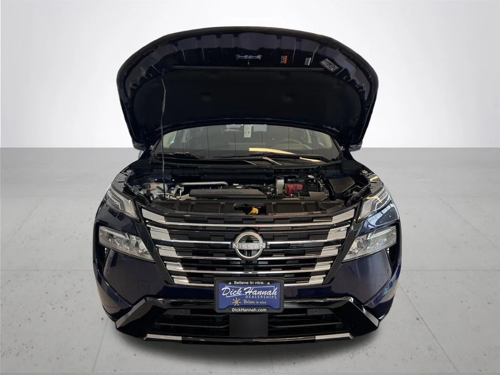 New 2026 Deep Ocean Blue Pearl Nissan Platinum image 4