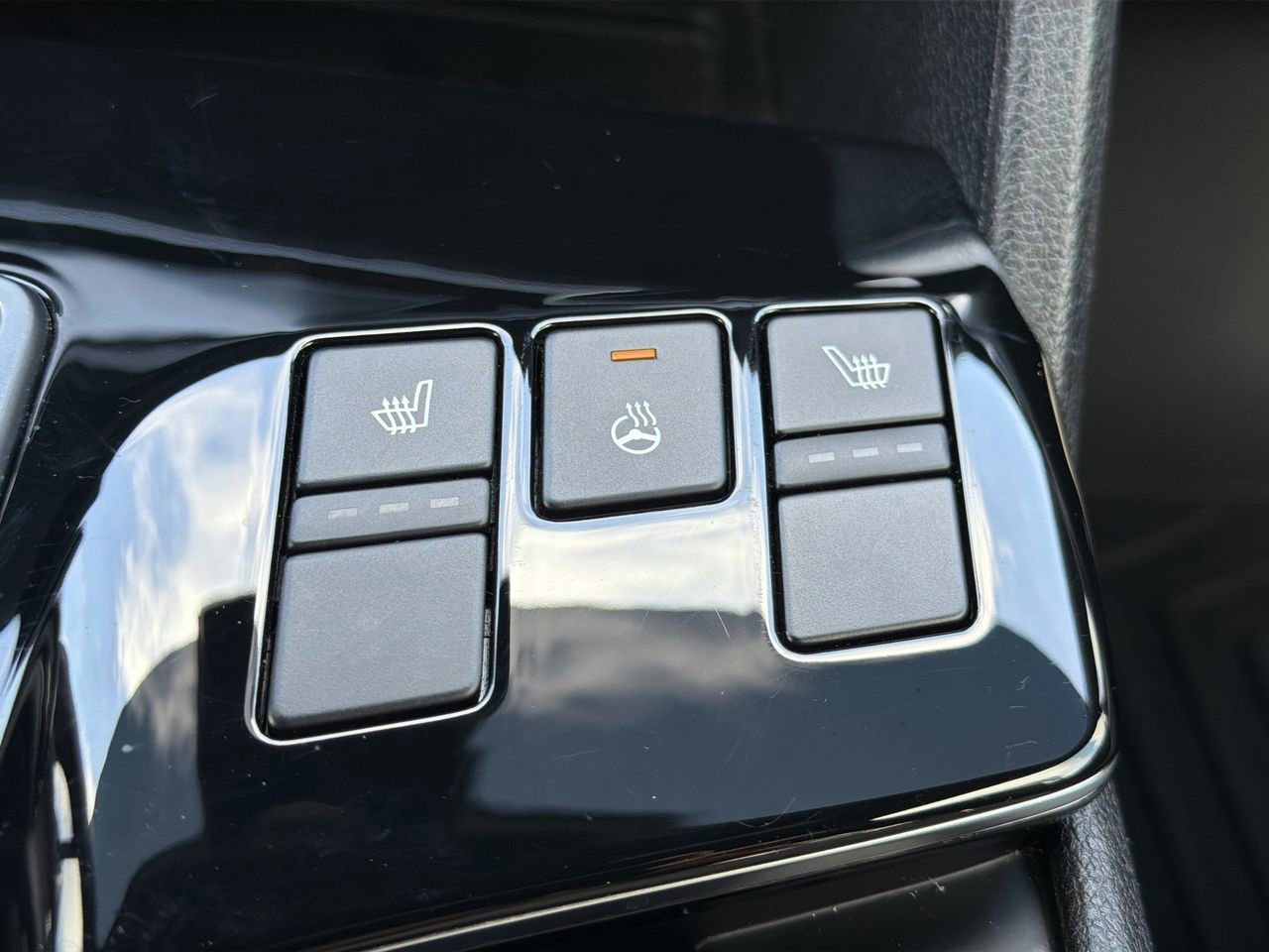 Used 2024 Gravity Gray Kia X-Pro image 26