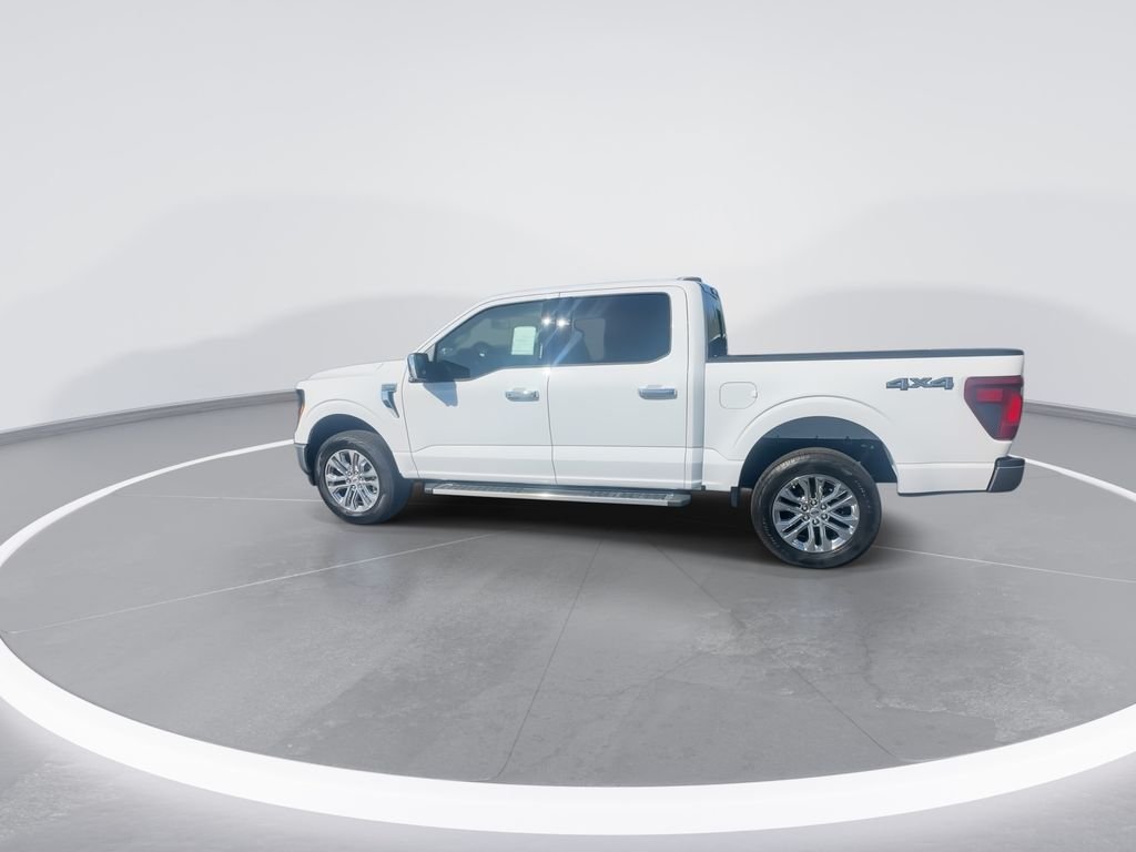 New 2026 Oxford White Ford XLT image 6