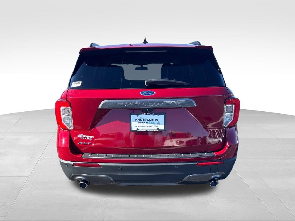 Used 2022 Red Ford XLT image 4