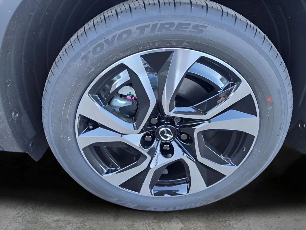 Used 2026 Rhodium White Metallic Mazda Preferred image 28