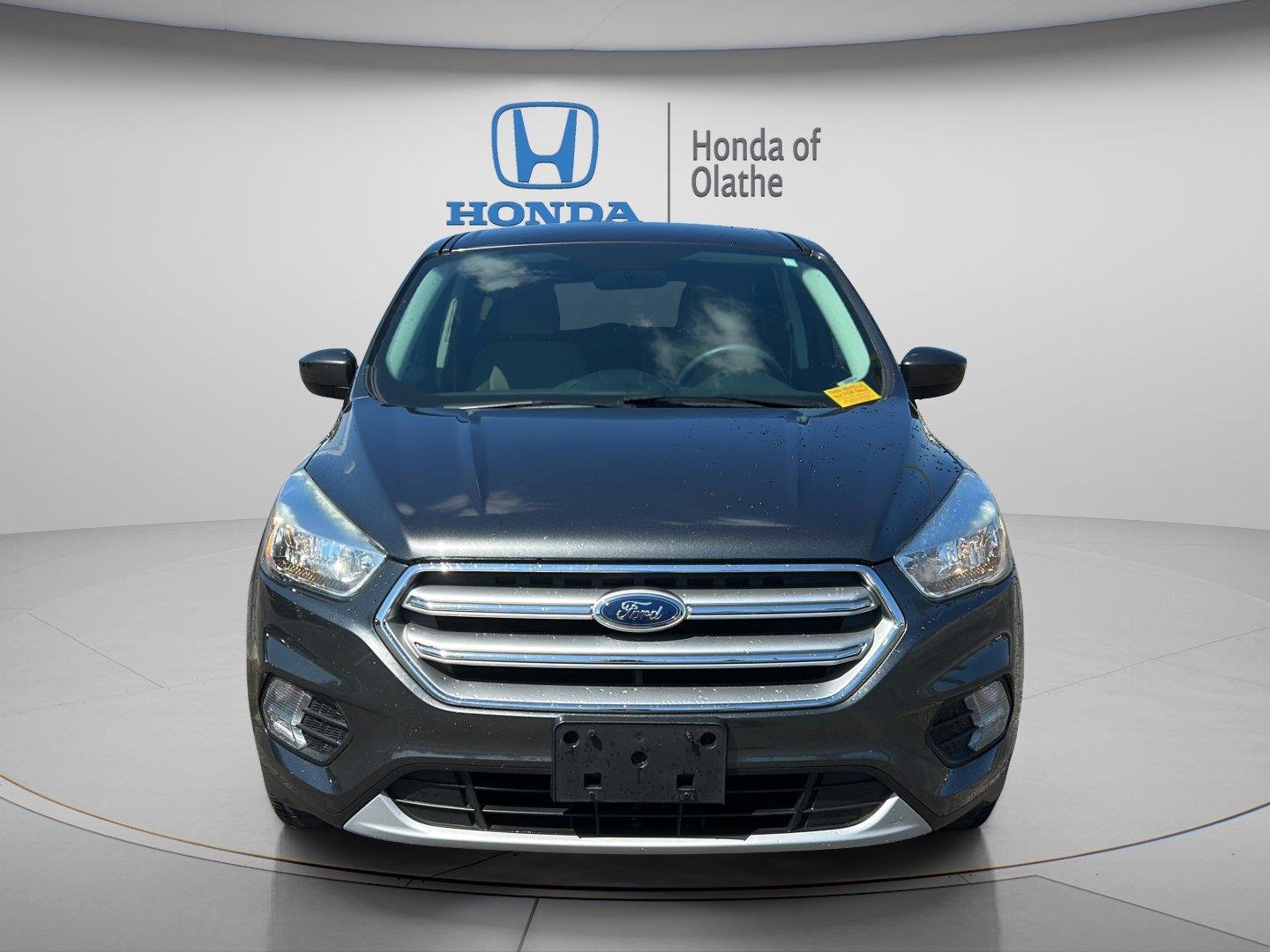 Used 2017 Magnetic Ford SE image 8