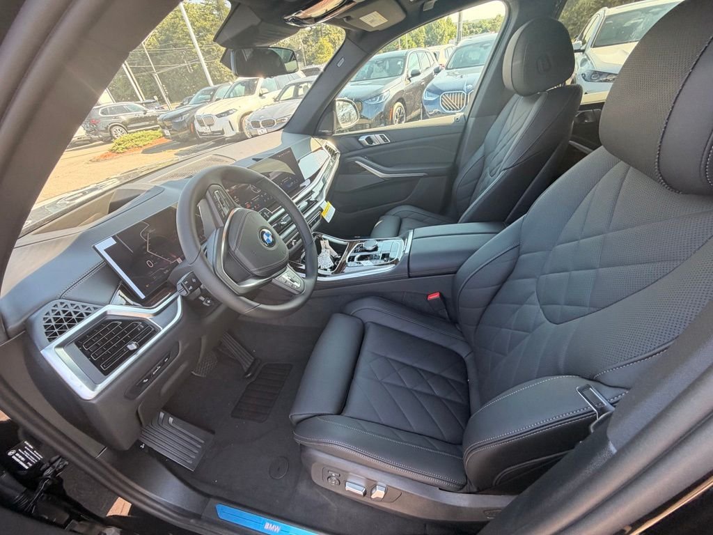 New 2026 Black Sapphire Metallic BMW xDrive40i image 6