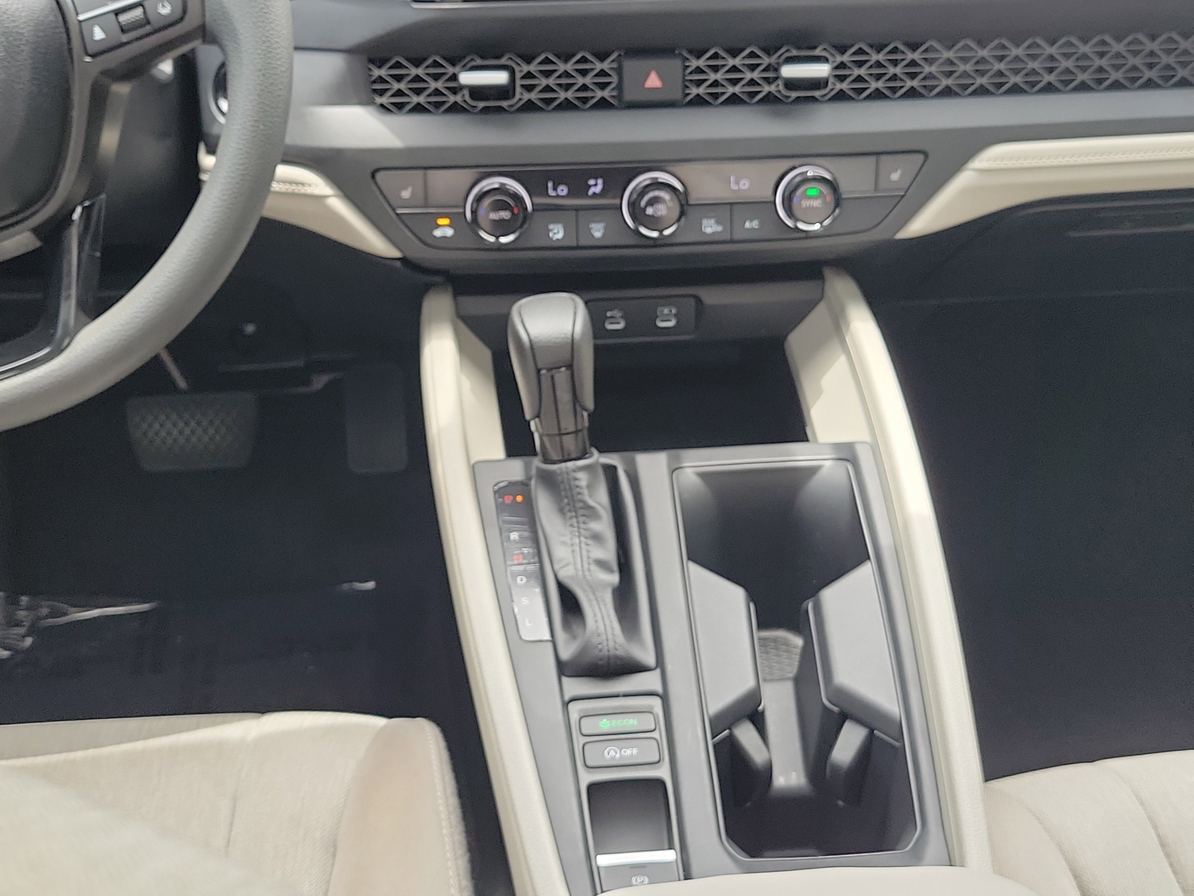 Used 2025 Radiant Red Metallic Honda SE image 22