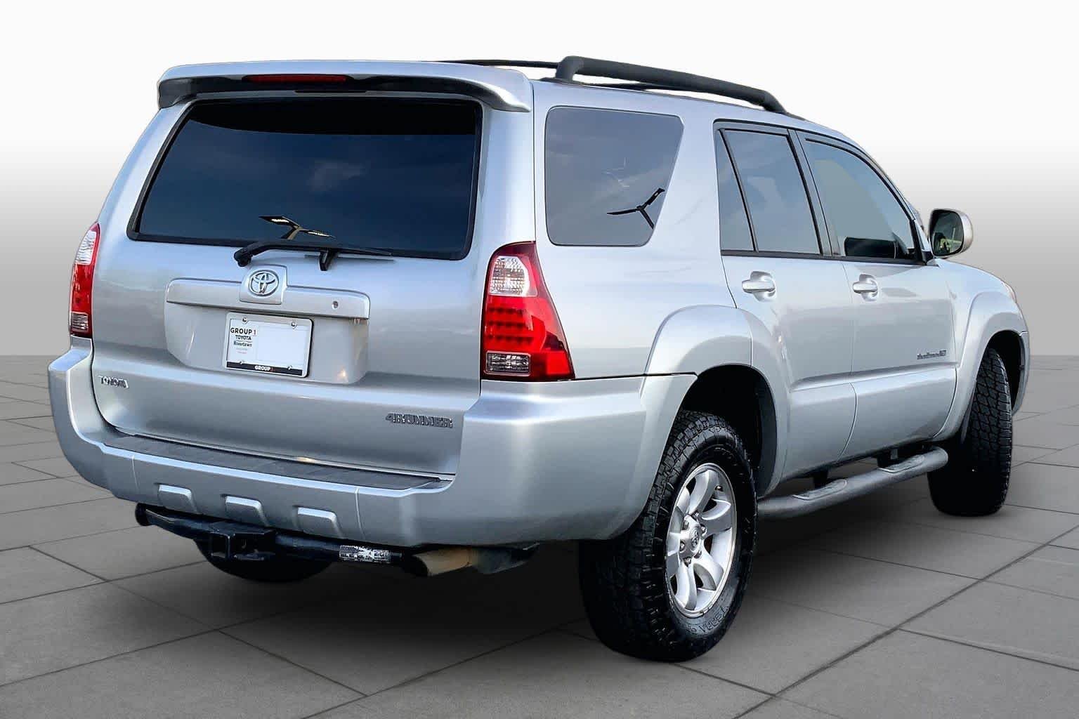 Used 2006 Titanium Metallic Toyota SR5 Sport image 11