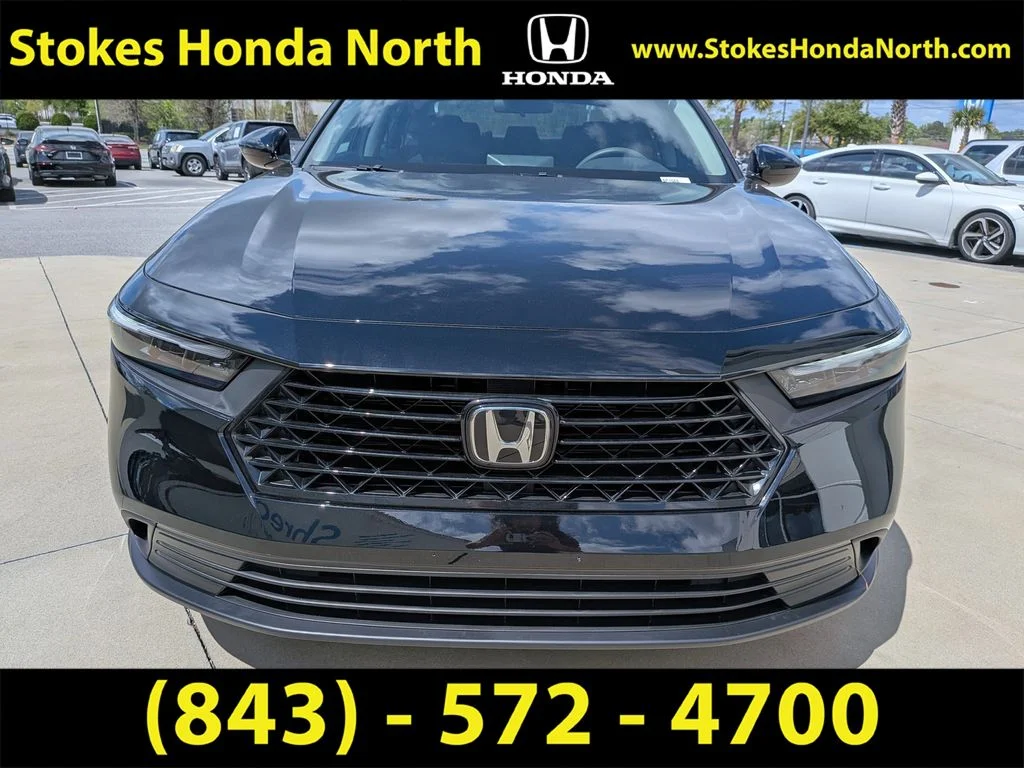 Used 2025 Black Honda LX image 9