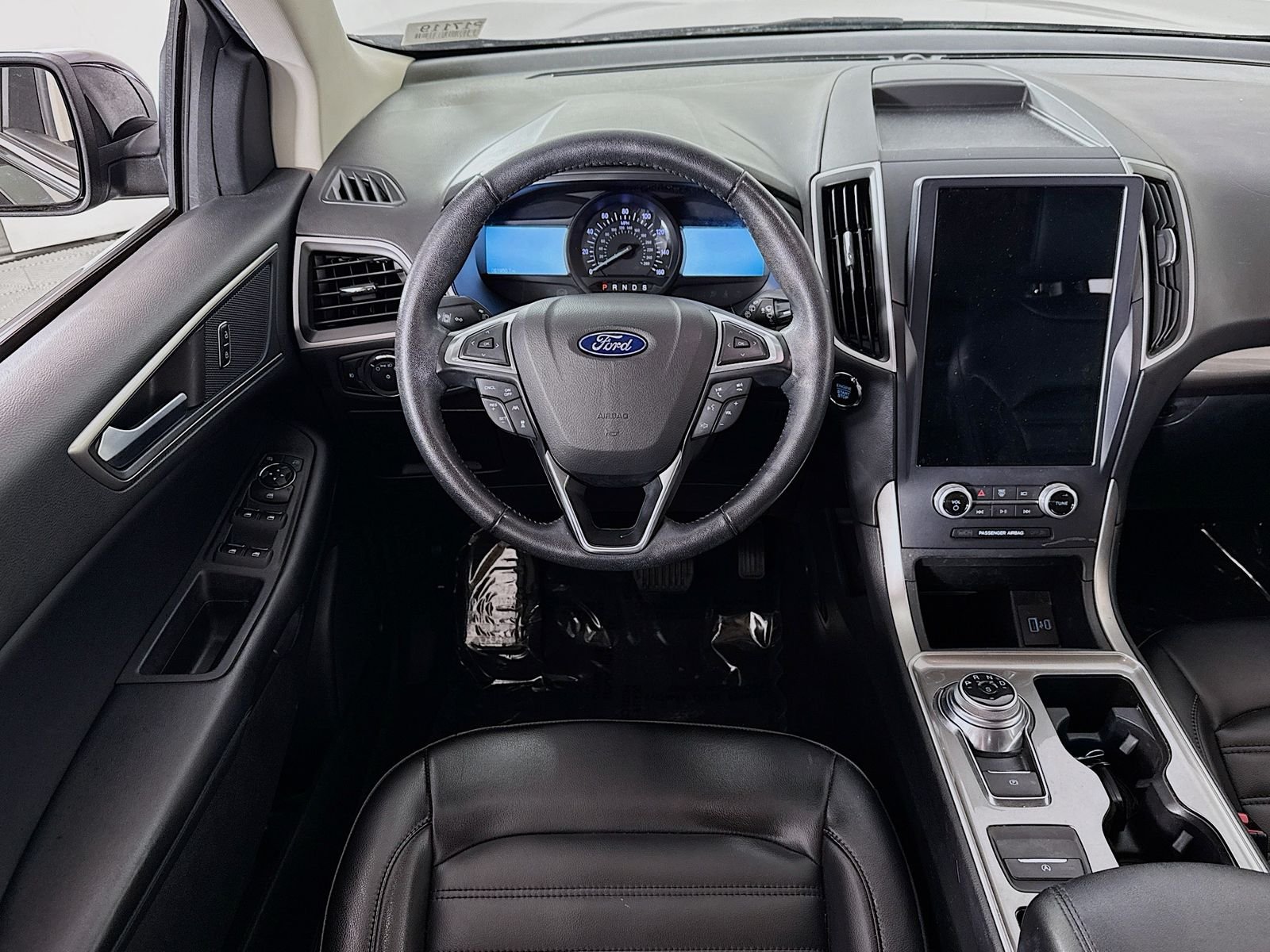 Used 2023 Black Metallic Ford SEL image 18