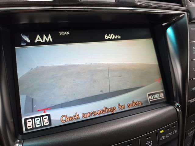 Used 2007 Silver Lexus 460 L image 23