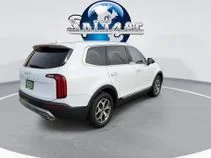 2022 Kia Telluride EX - Photo 7