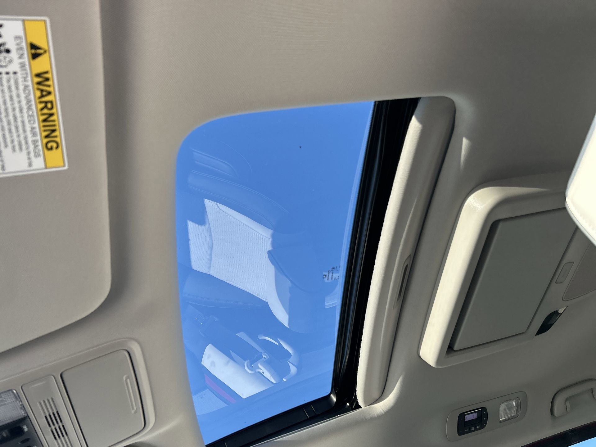 2026 Honda Odyssey Elite - Photo 16