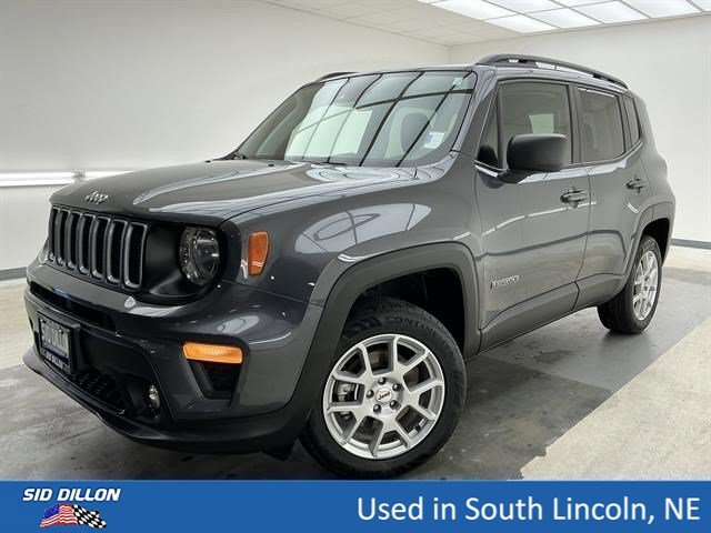 Used 2022 Graphite Gray Jeep Latitude image 1