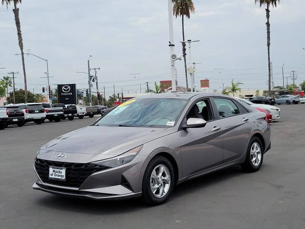 Used 2023 Fluid Metal Hyundai SE image 29