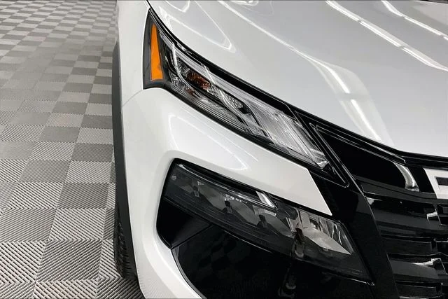 New 2026 Everest White Pearl Nissan Rock Creek image 13