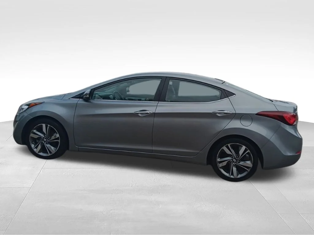 Used 2015 Titanium Gray Metallic Hyundai Limited image 4