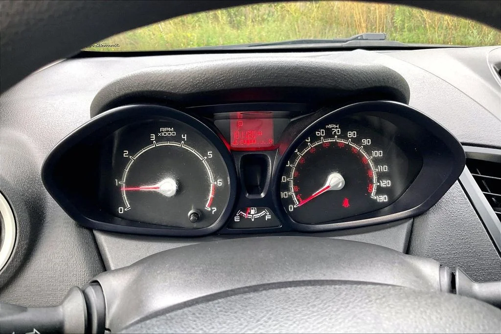 Used 2013 Purple Ford S image 17