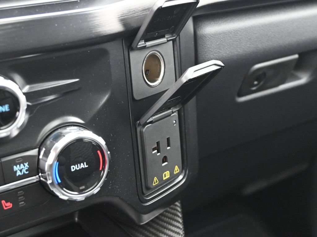 New 2026 Agate Black Metallic Ford Lariat image 23