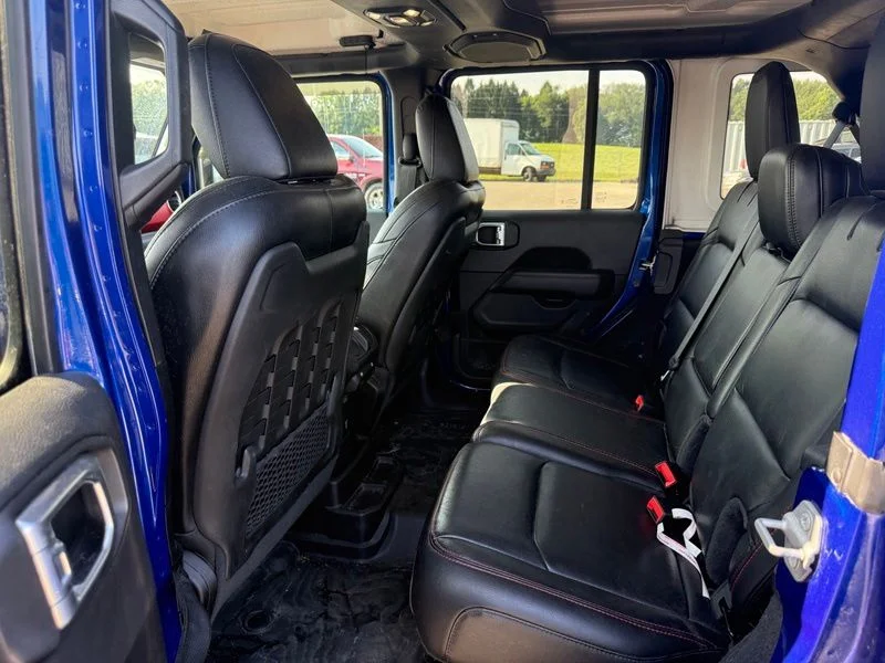 Used 2020 Blue Jeep Unlimited Rubicon image 4