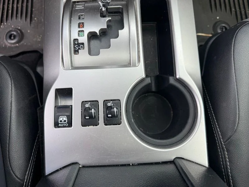 Used 2018 Black Toyota SR5 Premium image 12