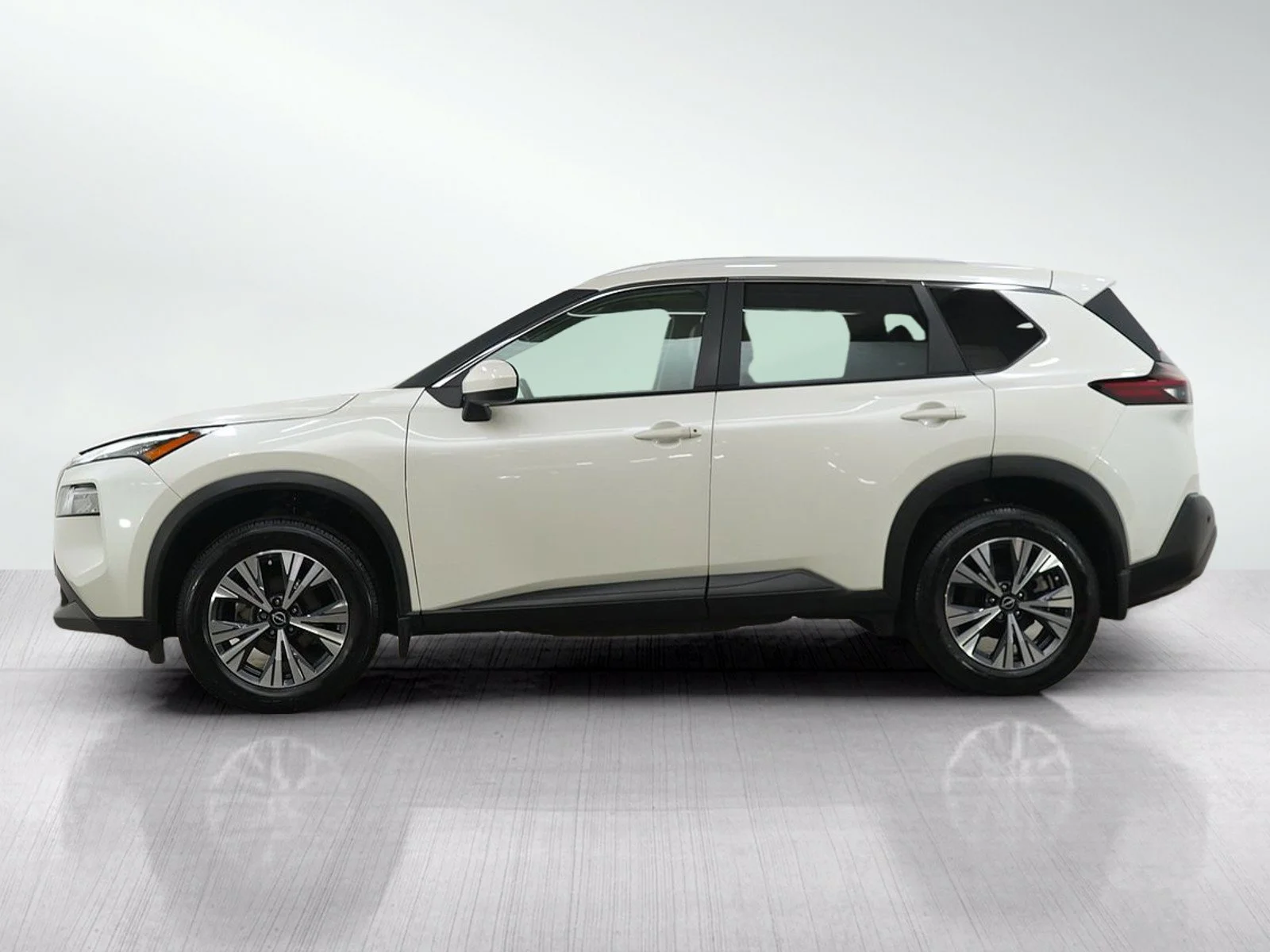 Used 2023 Nissan Rogue SV with VIN 5N1BT3BB6PC812309 for sale in Minneapolis, Minnesota