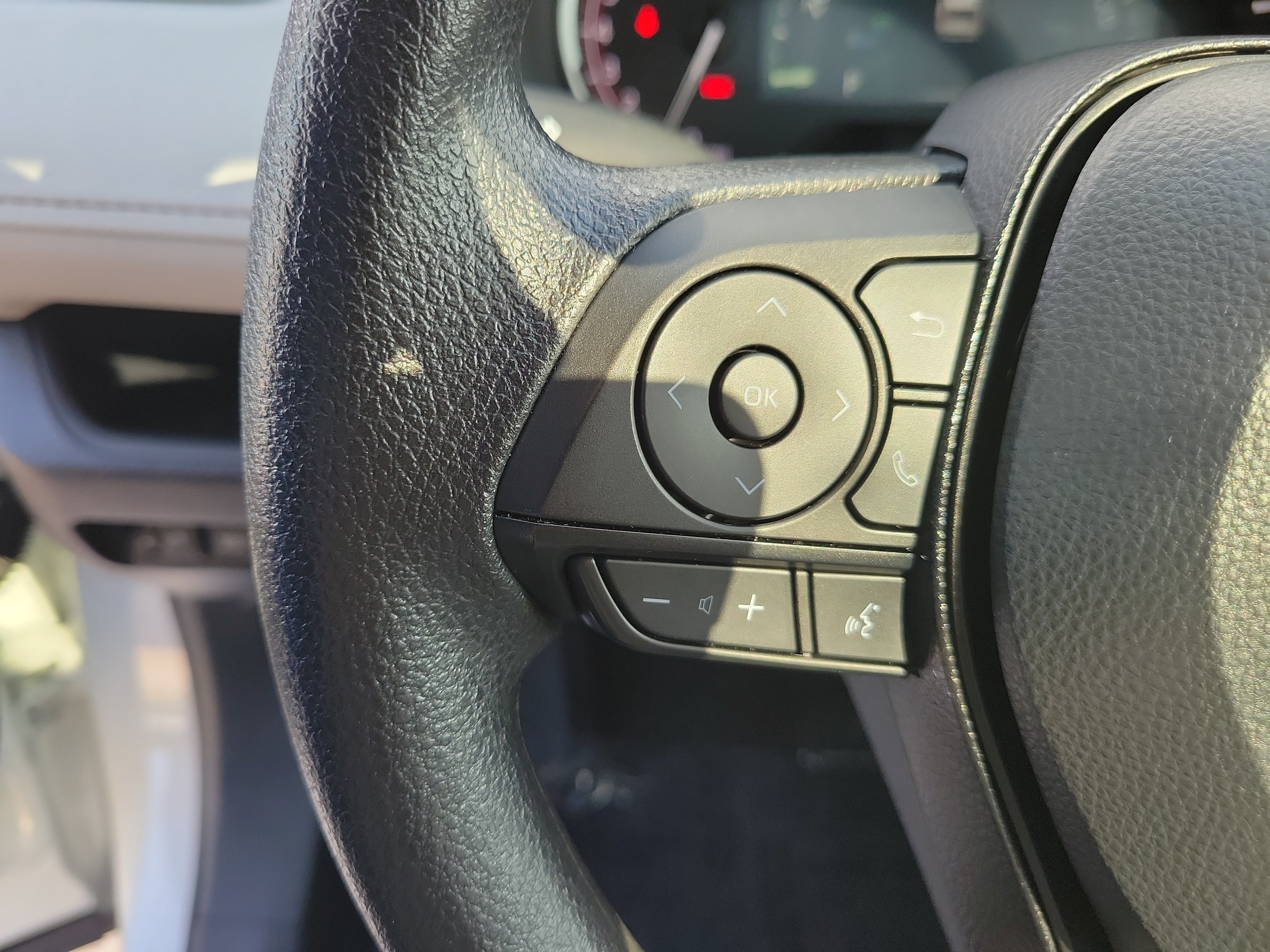 Certified Used 2025 Ice Toyota XLE image 28