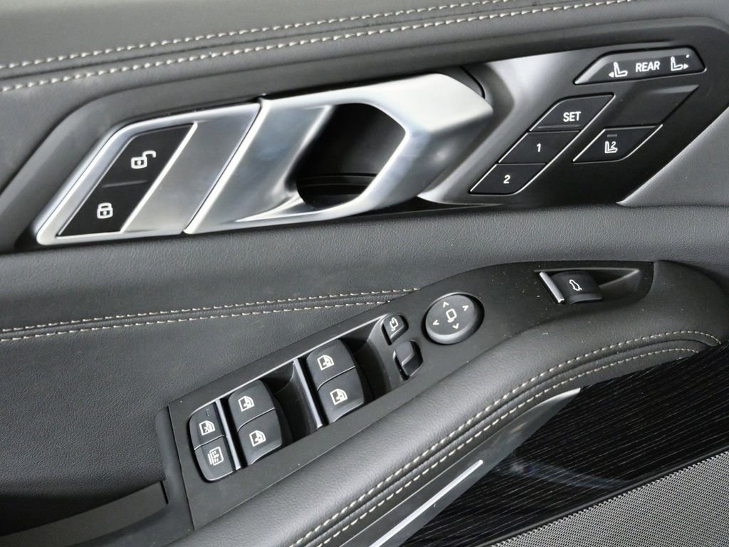 2026 BMW X7 40i - Photo 37