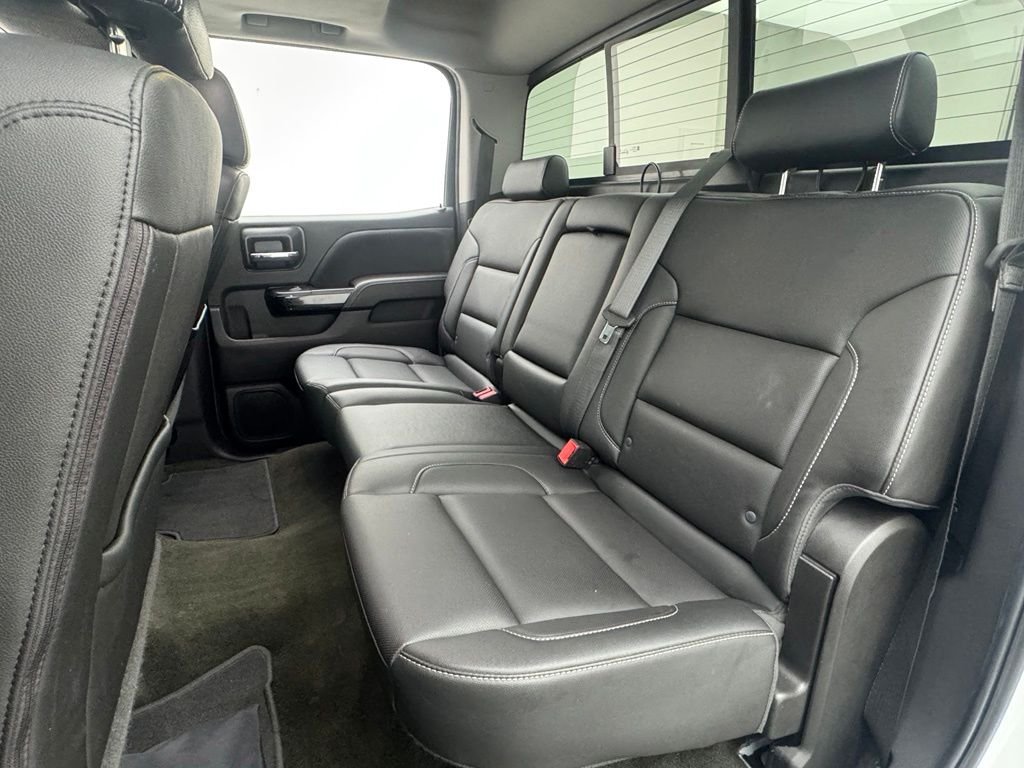 Used 2018 White Frost Tricoat GMC SLT image 41