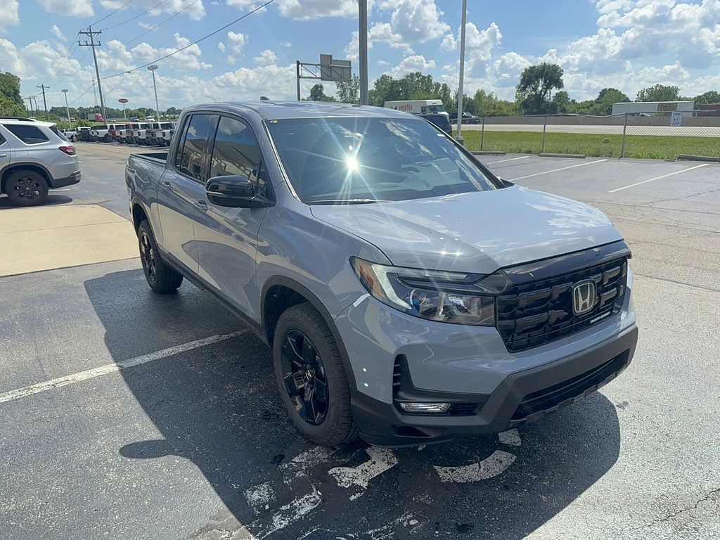 2026 Honda Ridgeline Black Edition, photo 2 of 12