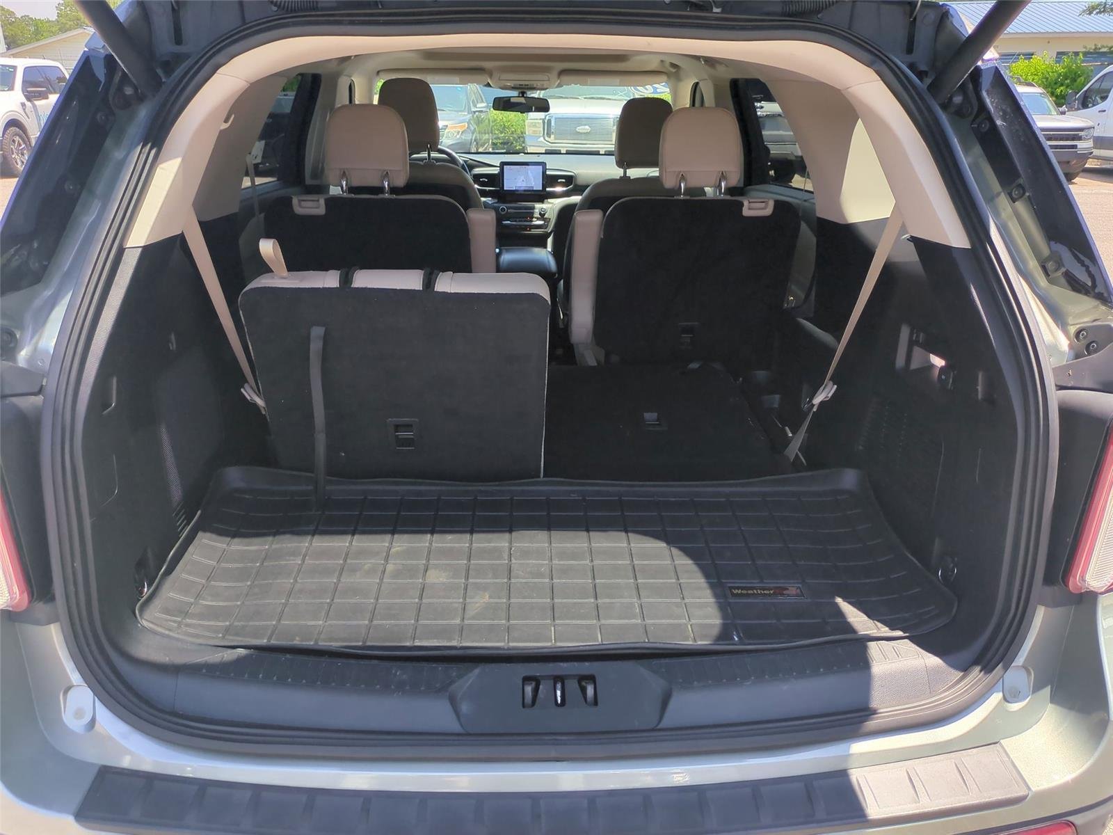 Used 2020 Silver Spruce Ford XLT image 37