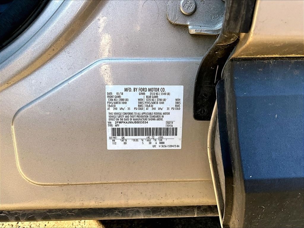 Used 2018 Gold Ford SEL image 9