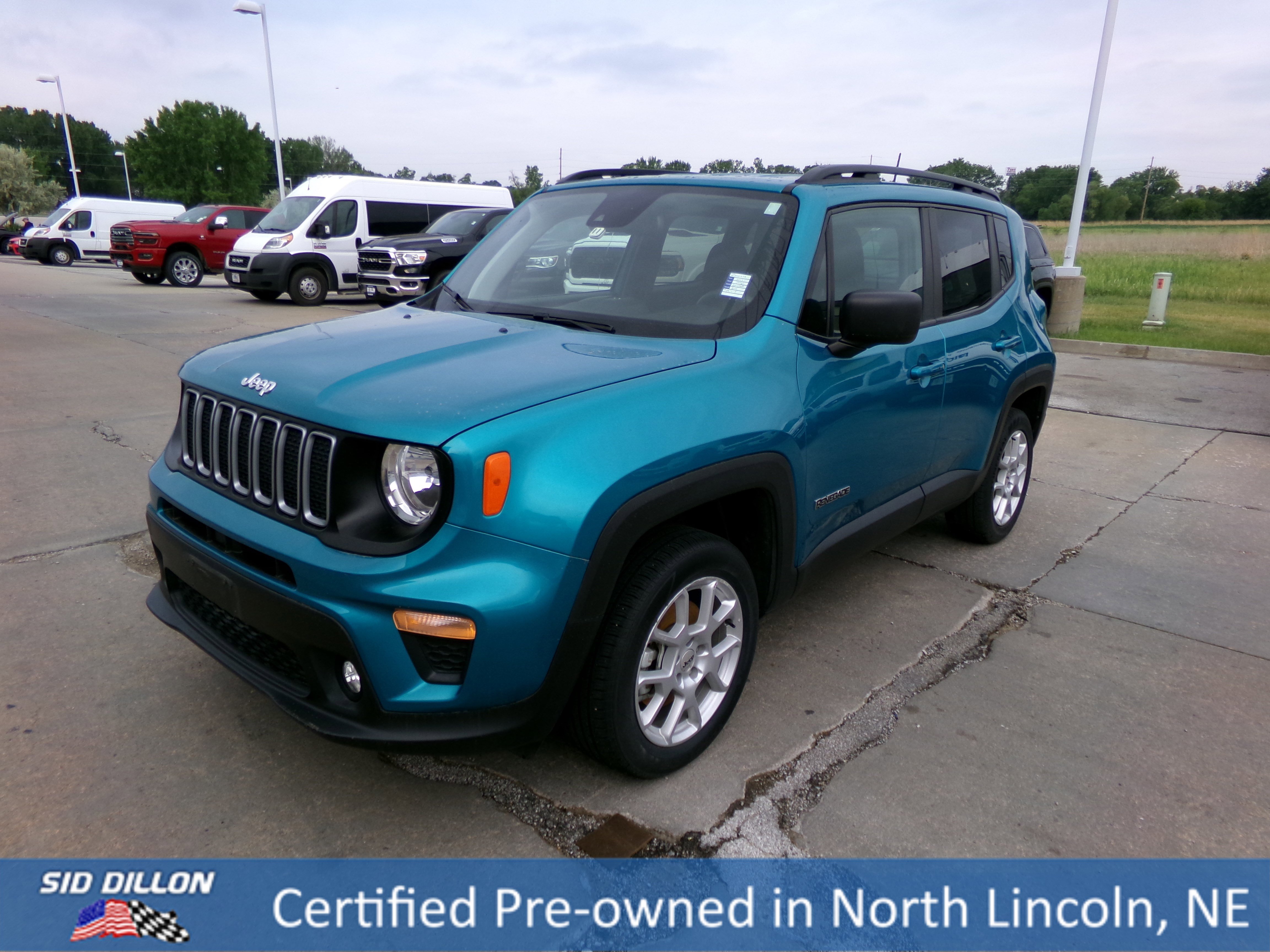 2022 Jeep Renegade Latitude 4x4's photo