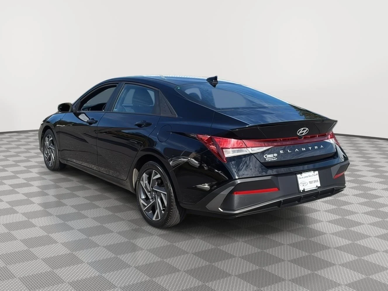 Certified Used 2025 Abyss Black Hyundai SEL Sport image 7