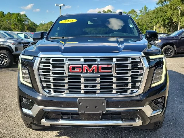2025 GMC Yukon XL Denali - Photo 8