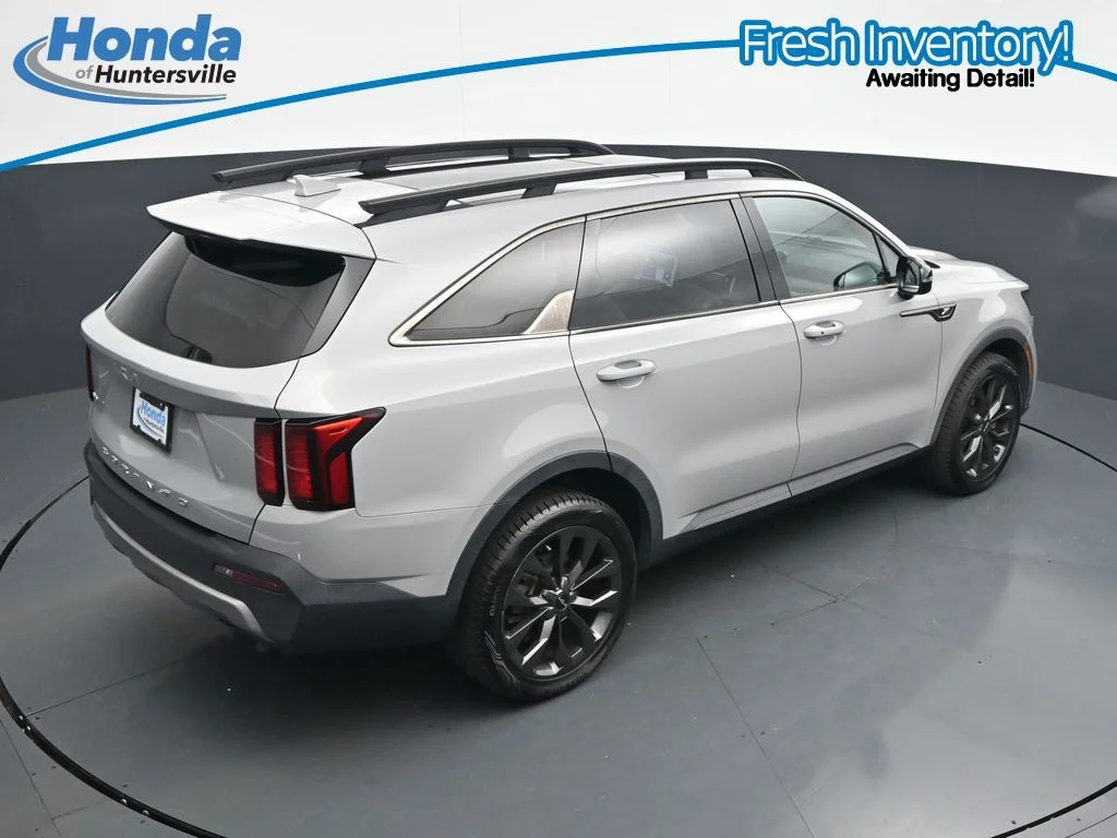Used 2022 Gray Kia X-Line EX image 27