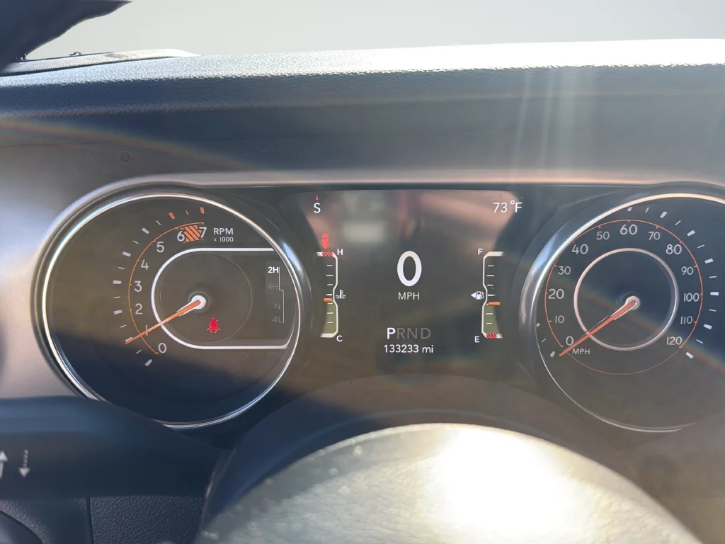 Used 2021 Green Jeep Sport S image 22