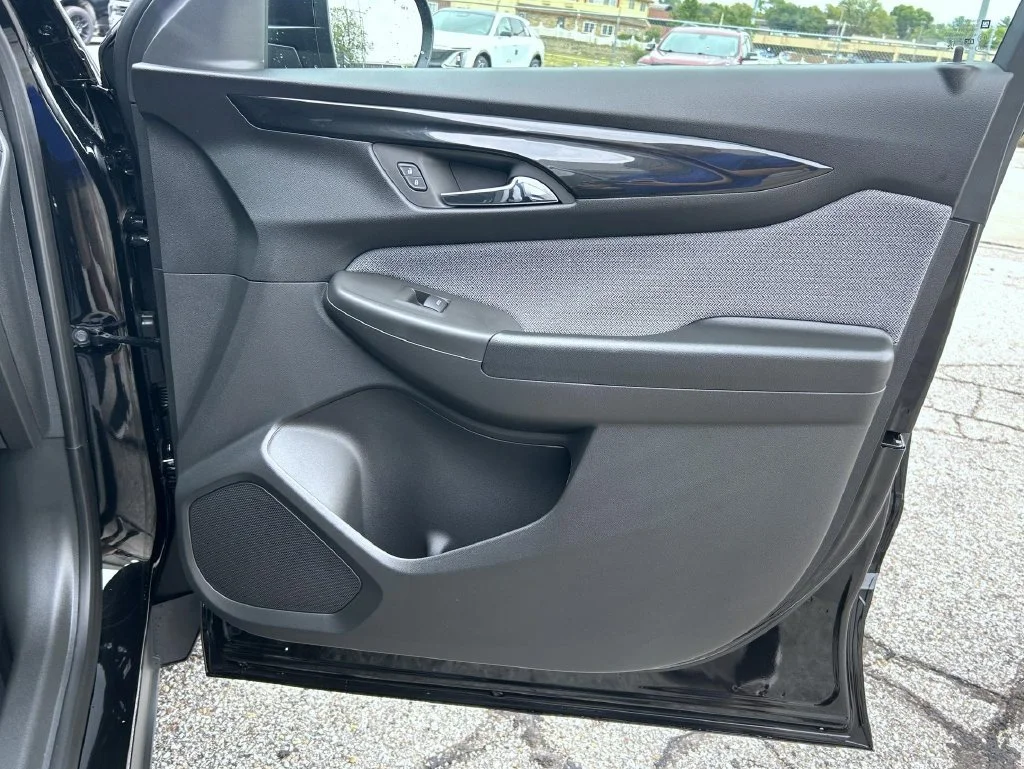 New 2026 Mosaic Black Metallic Chevrolet LT image 15