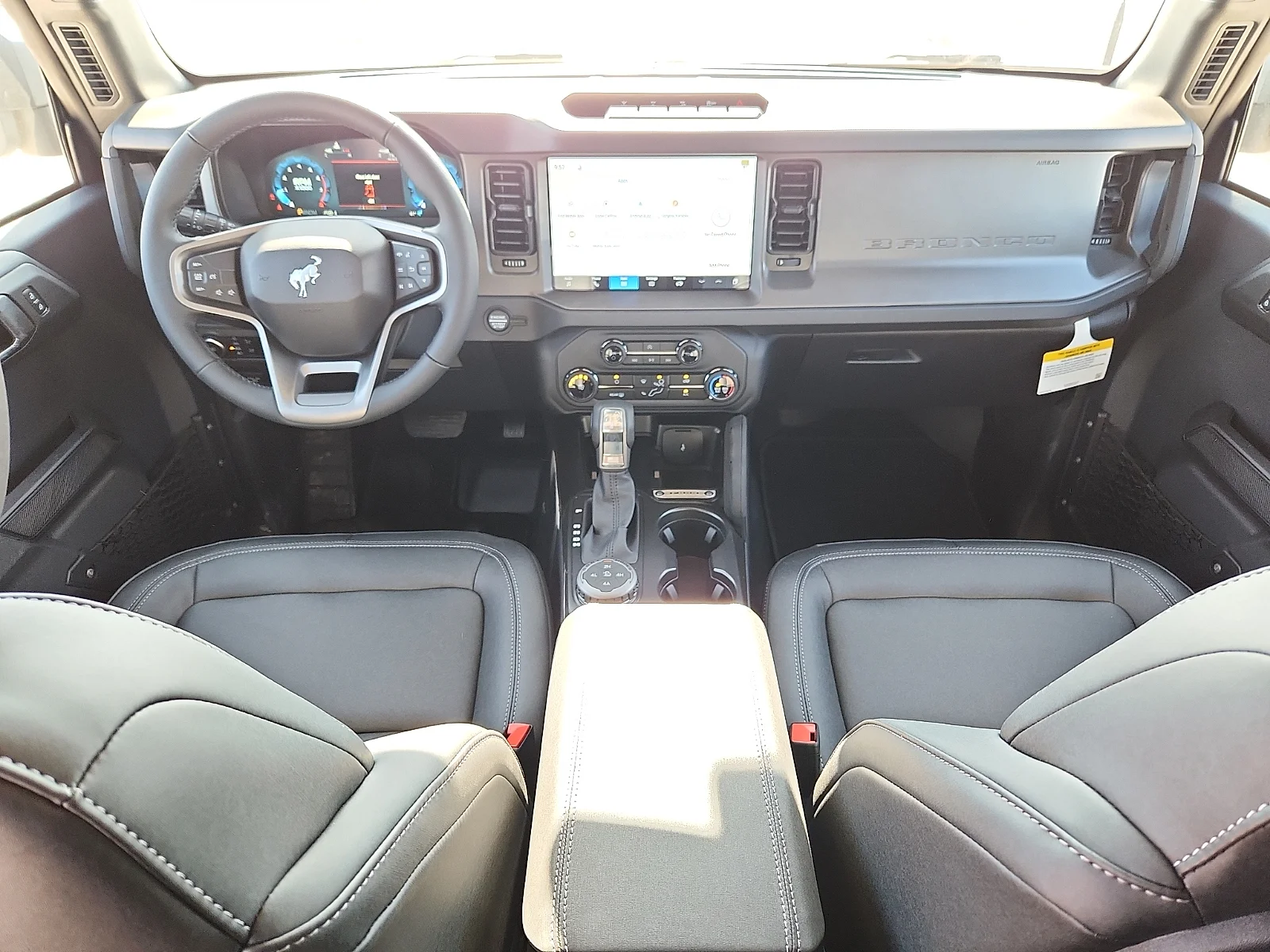 New 2026 Avalanche Gray Ford Badlands image 13