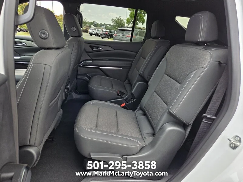 Used 2025 Summit White CHEVROLET FWD 4DR LT W/1LT image 10