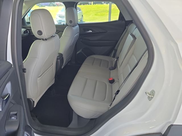 Used 2021 White Chevrolet LT image 10