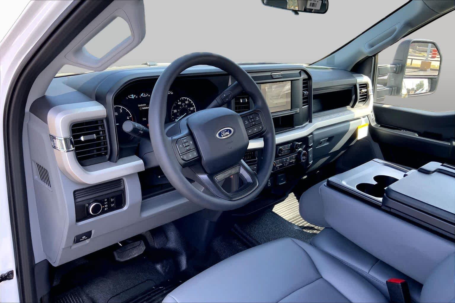 New 2026 Oxford White Ford F-550® XL image 5