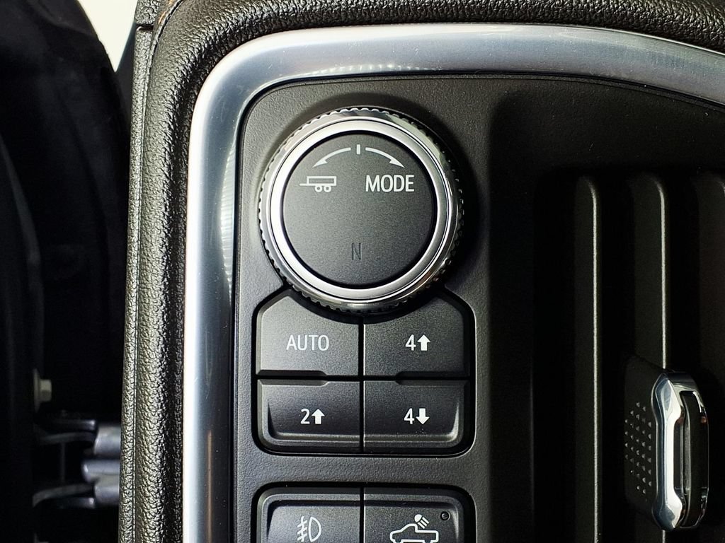 Used 2022 SATIN STEEL METALLIC GMC AT4 image 15