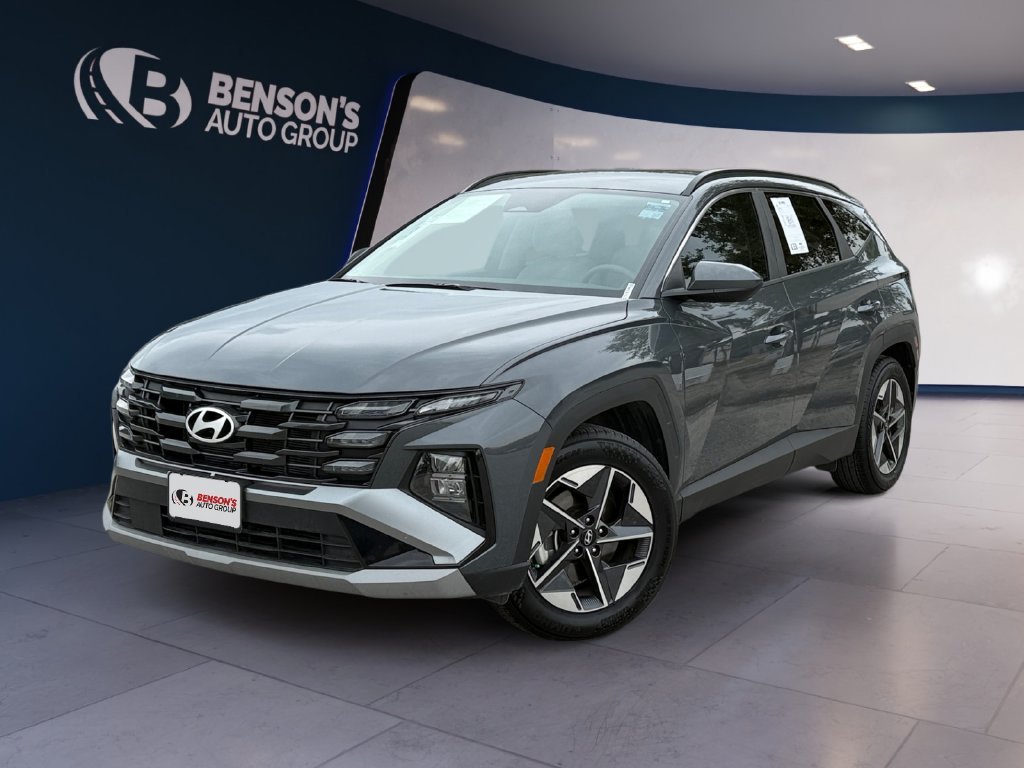 Used 2025 Gray Hyundai SEL image 1