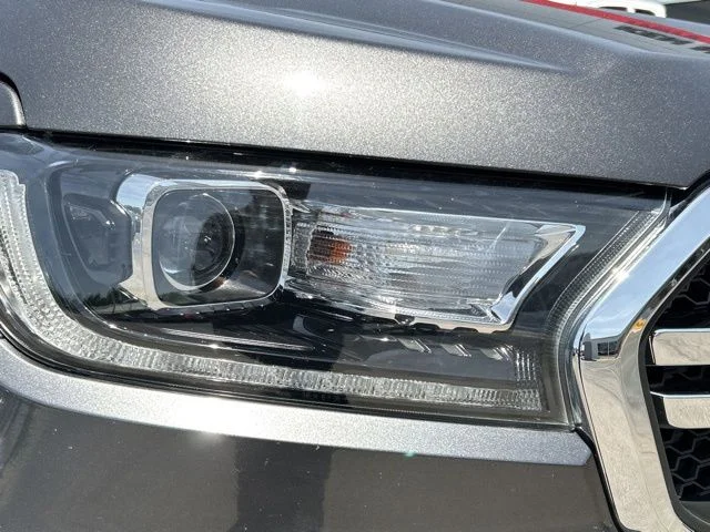 Used 2019 Magnetic Ford Lariat image 15