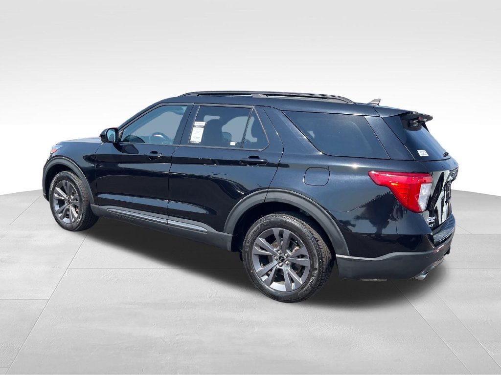 Used 2023 Black Ford XLT image 3