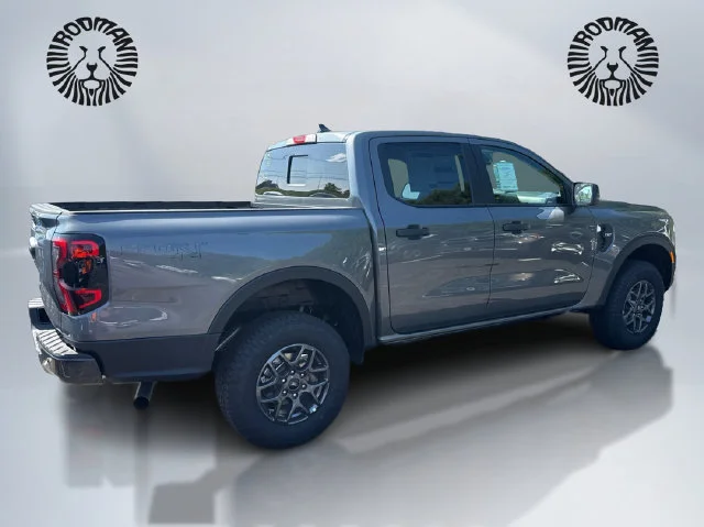 New 2026 Carbonized Gray Metallic Ford XLT image 5