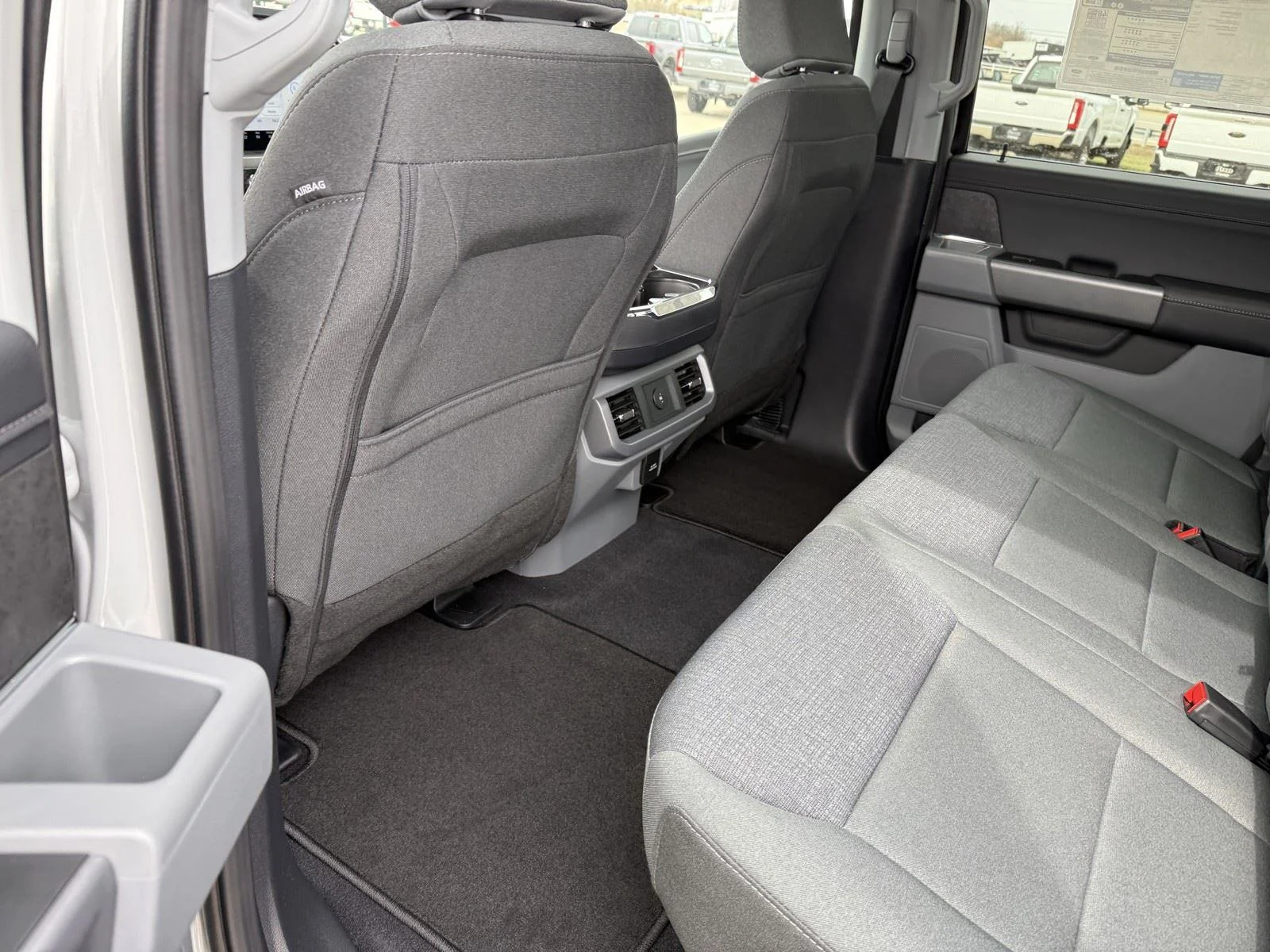 New 2026 Avalanche Ford XLT image 28