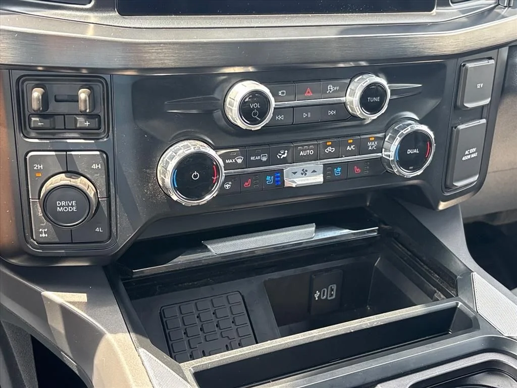 Used 2025 Gray Ford Lariat image 35