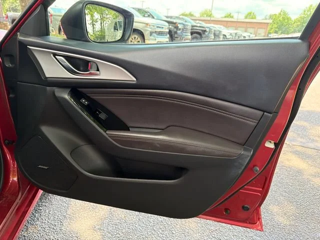 Used 2018 Red Mazda Touring image 14