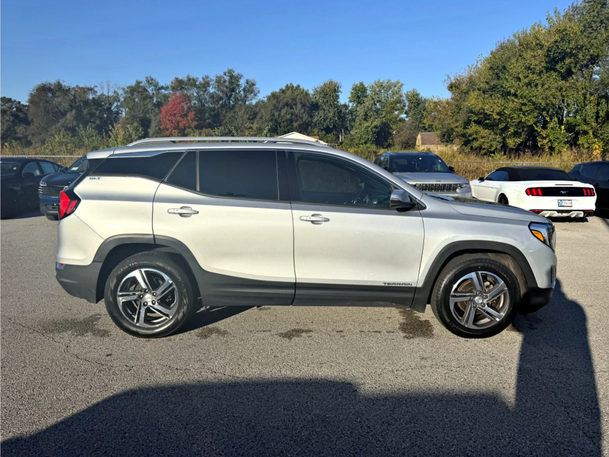 Used 2018 Quicksilver Metallic GMC SLT image 7