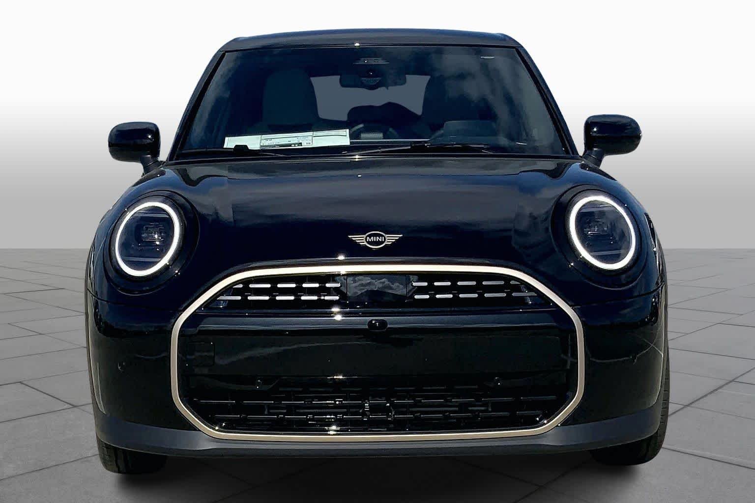 New 2026 Midnight Black II Metallic MINI Iconic image 3
